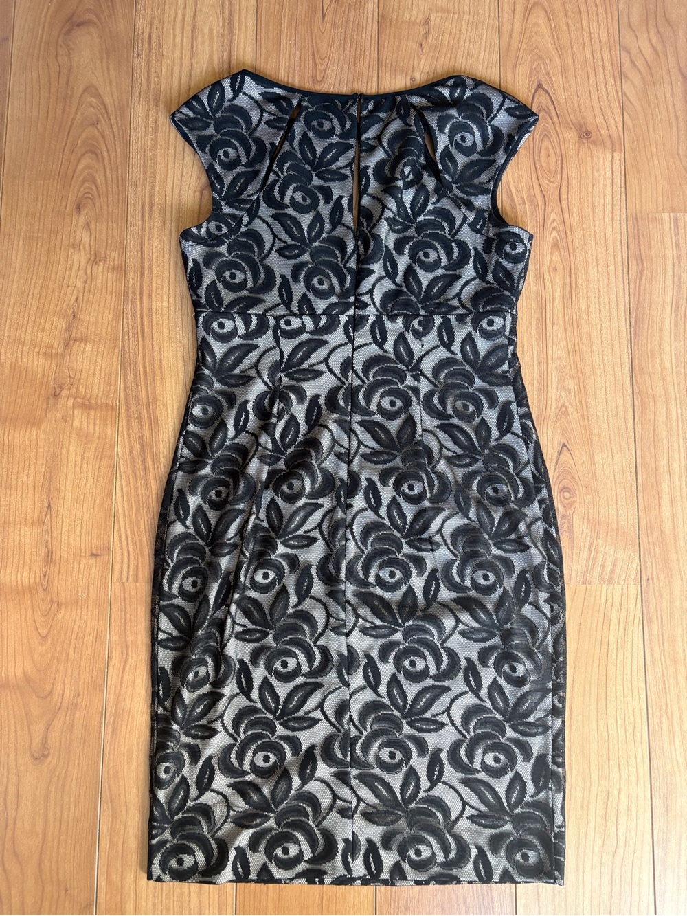 Maggy London Black Lace overlay sheath dress Size 10